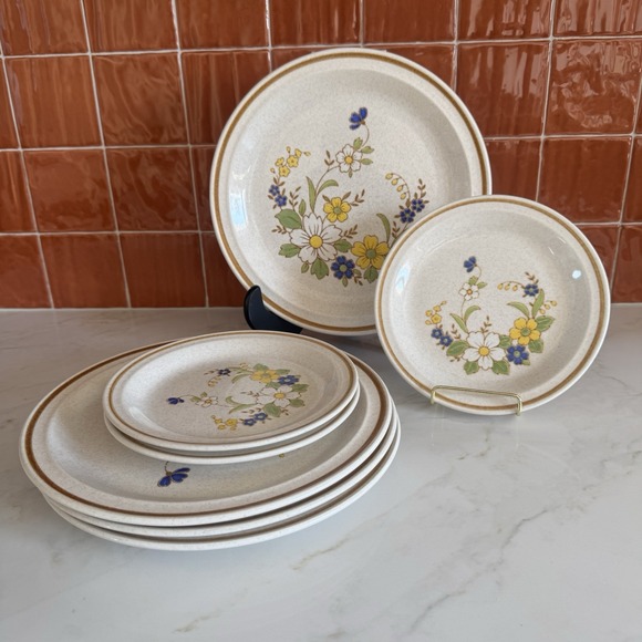 Vintage Stoneware Floral Plates Blue Yellow Dinnerware Cottagecore Farmhouse - Picture 2 of 6